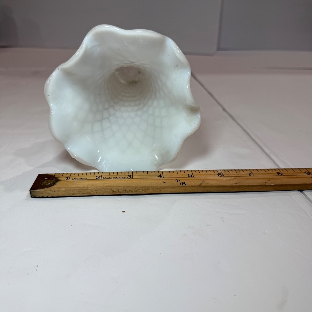 Vintage Milk Glass Diamond Quilt Ruffled Trumpet Vase Wedding Cottage Decor - Picture 4 of 8